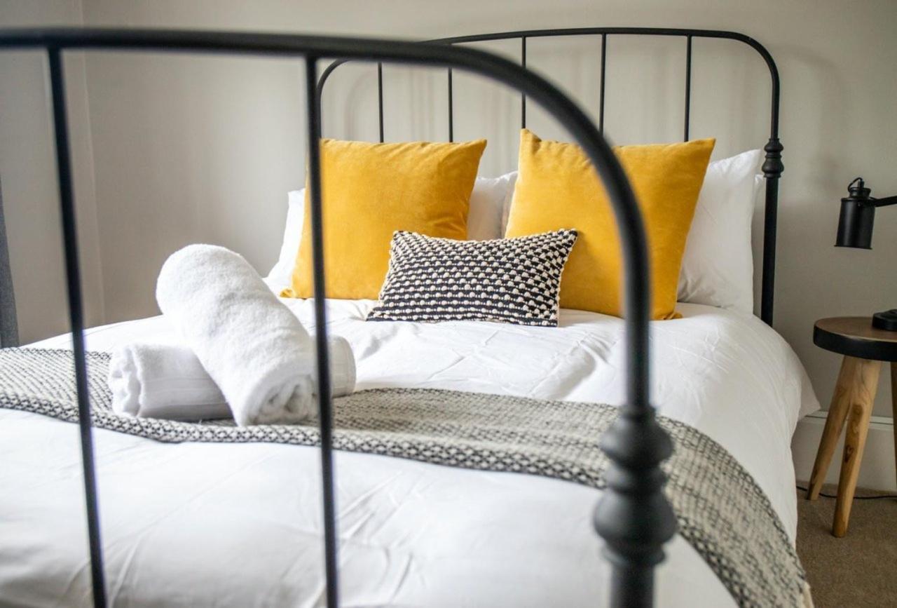 Guestready - Homely Leeds City Apartment Sleep 4 Meanwood ภายนอก รูปภาพ