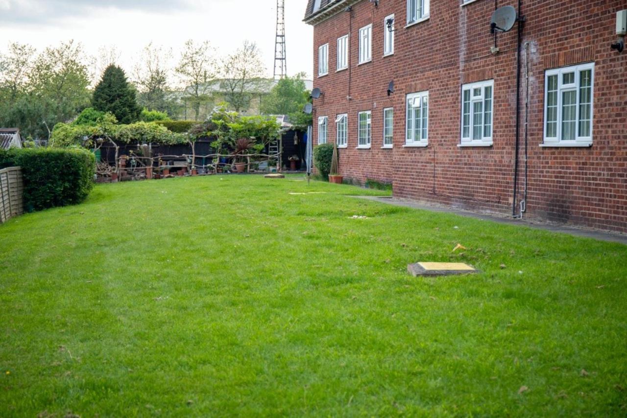 Guestready - Homely Leeds City Apartment Sleep 4 Meanwood ภายนอก รูปภาพ