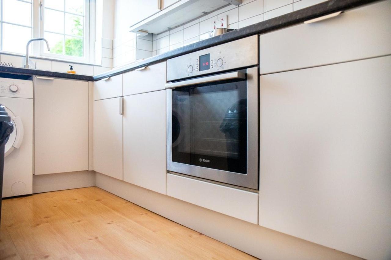 Guestready - Homely Leeds City Apartment Sleep 4 Meanwood ภายนอก รูปภาพ